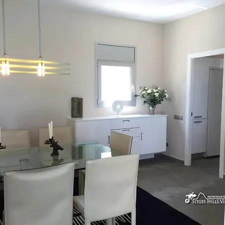 Cool & Modern Giovanna With Air Conditioning, Private Pool & Sea Views Вілла *