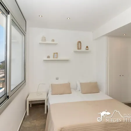 Cool & Modern Giovanna With Air Conditioning, Private Pool & Sea Views Sitges