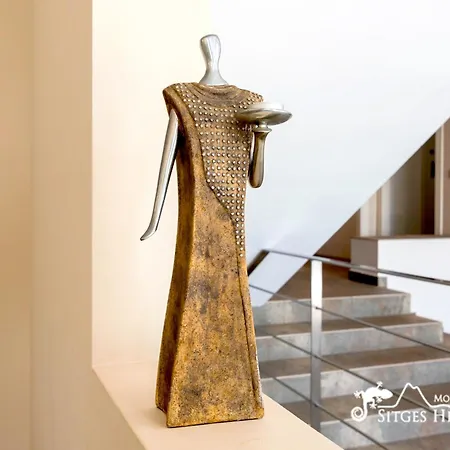 Cool & Modern Giovanna With Air Conditioning, Private Pool & Sea Views *