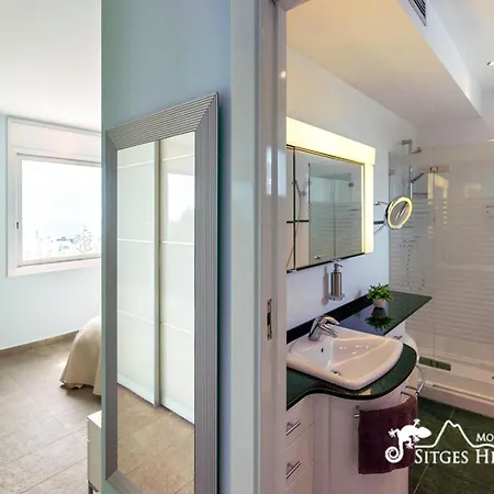 Cool & Modern Giovanna With Air Conditioning, Private Pool & Sea Views