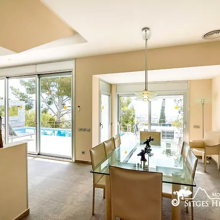 Cool & Modern Giovanna With Air Conditioning, Private Pool & Sea Views