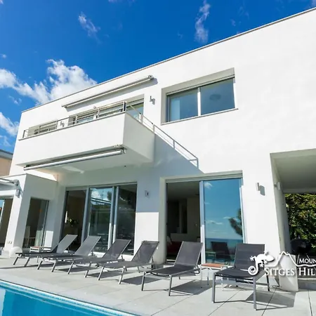Vila Cool & Modern Giovanna With Air Conditioning, Private Pool & Sea Views *